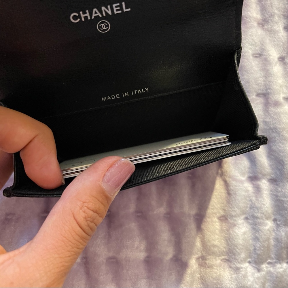 Chanel quilted card holder in black. - Picture 3 of 6